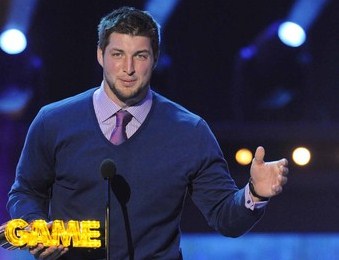 Tebow ingaggiato dai N.Y. Jets Tebow ingaggiato dai N.Y. Jets