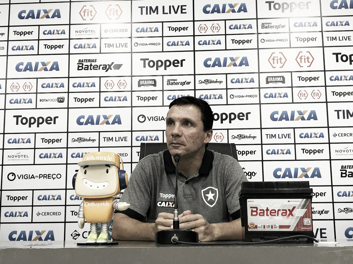 Zé Ricardo lamenta chances perdidas no clássico e enfatiza: "Melhorar em todos os aspectos" Zé Ricardo lamenta chances perdidas no clássico e enfatiza: "Melhorar em todos os aspectos"