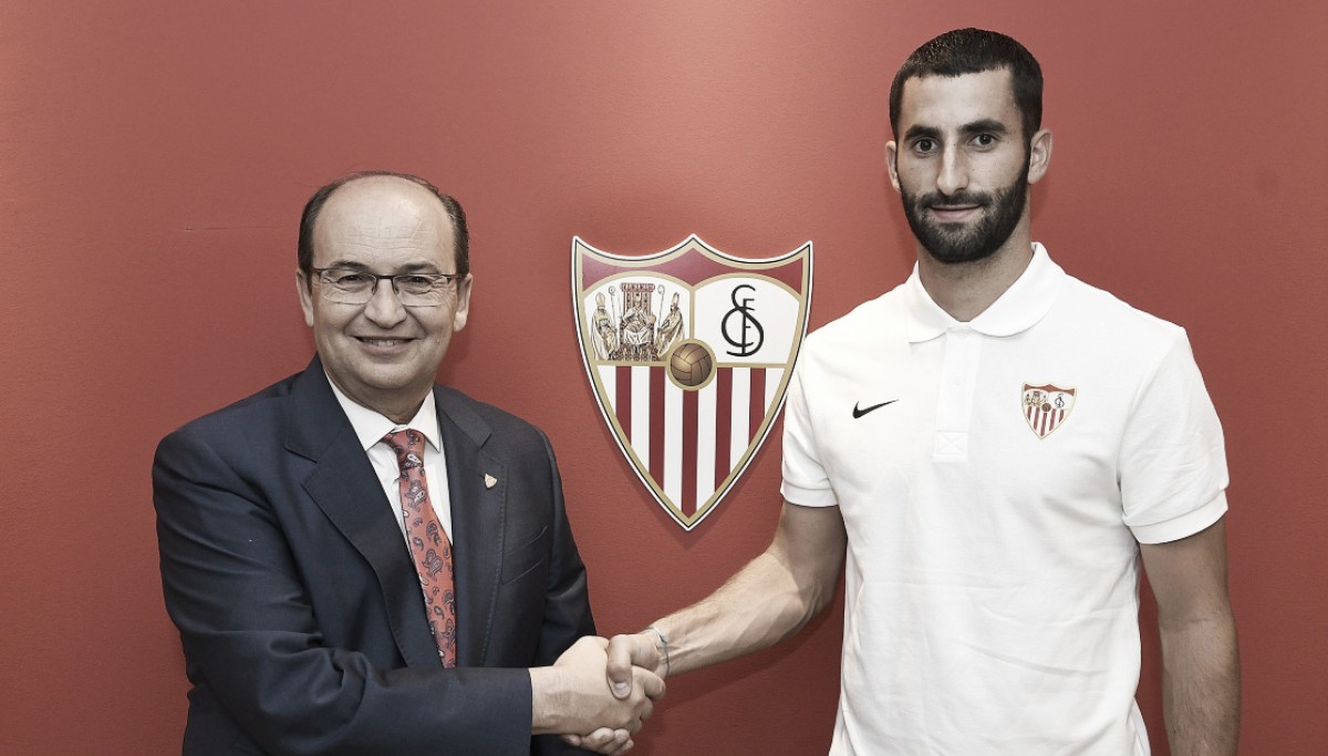 Sevilla anuncia contratação do volante Gonalons, ex-Roma, por uma temporada