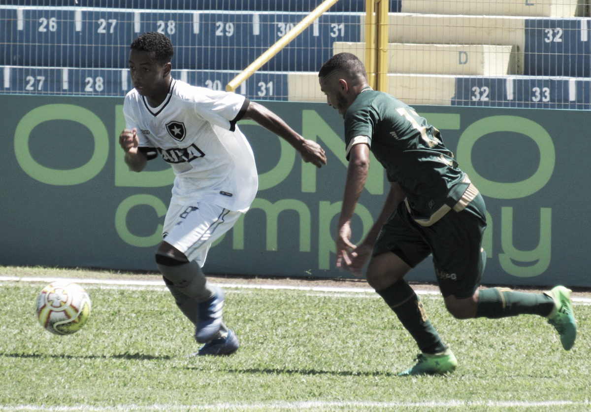 Botafogo vence América-MG e garante vaga nas oitavas de final da Copinha Botafogo vence América-MG e garante vaga nas oitavas de final da Copinha