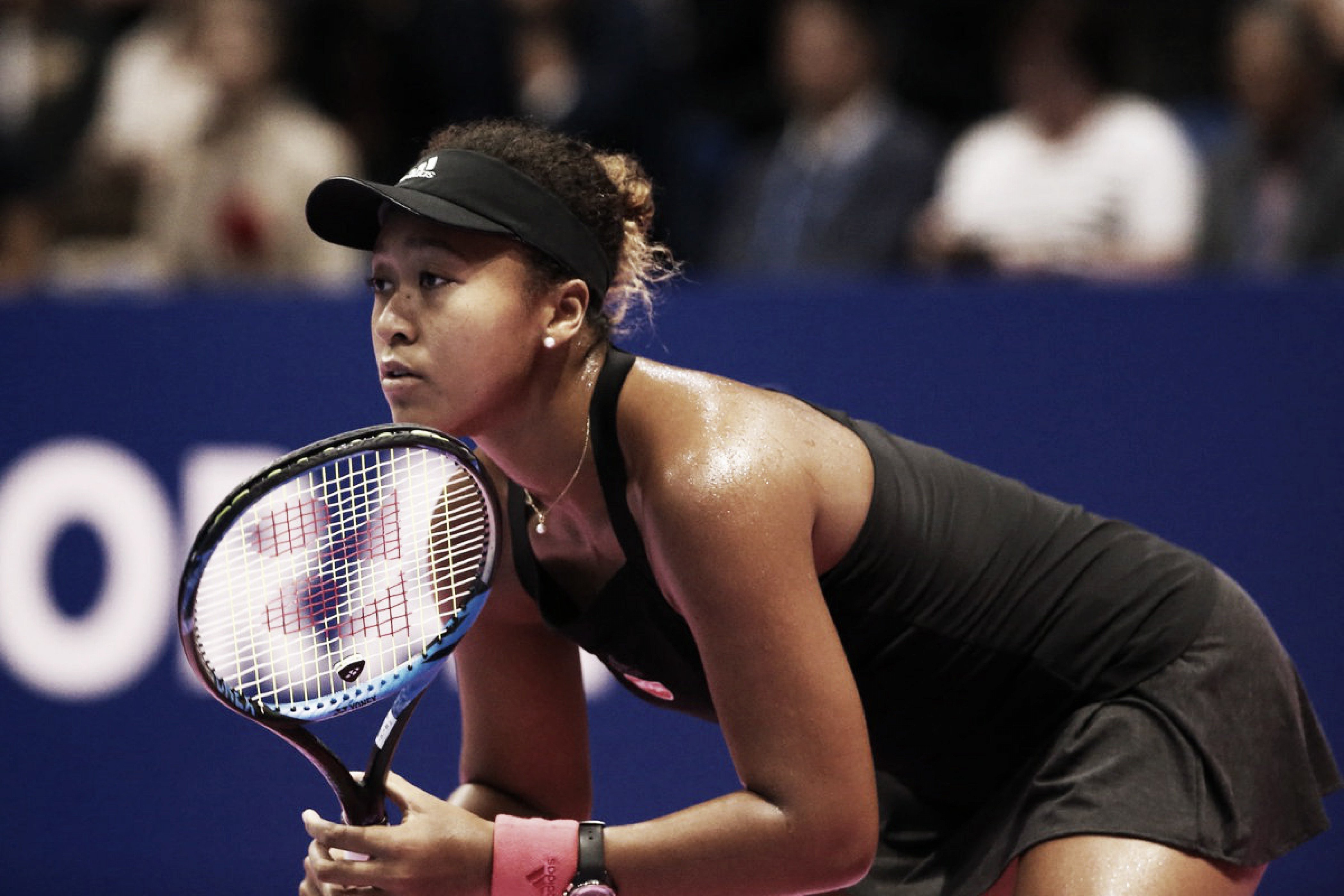 Jogando em alto nível, Osaka derrota Strycova e vai às semifinais em Tóquio Jogando em alto nível, Osaka derrota Strycova e vai às semifinais em Tóquio
