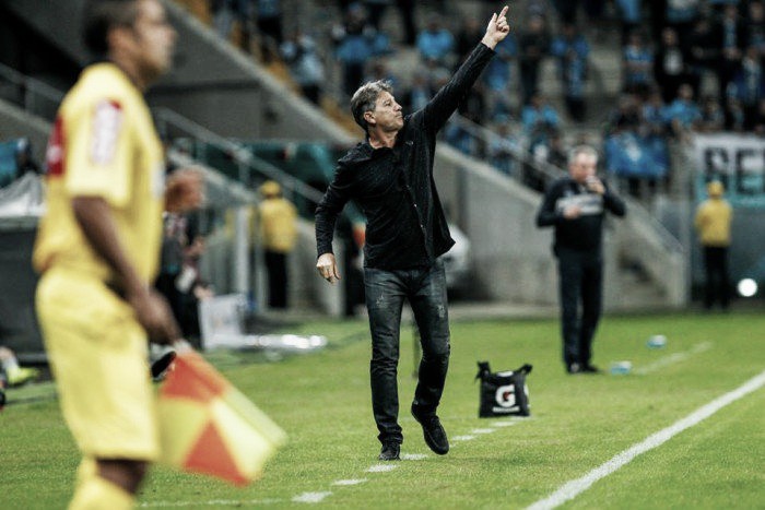 Renato avalia time do Grêmio na ida das oitavas: "Jogou bem a partir dos 20 minutos"