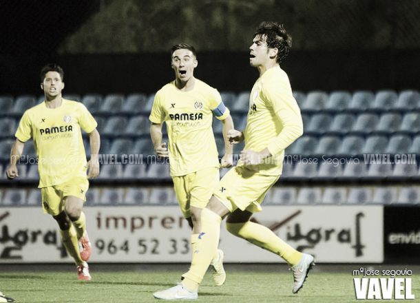 Alcoyano - Villarreal B: mismo fútbol, mismo juego con posiciones opuestas