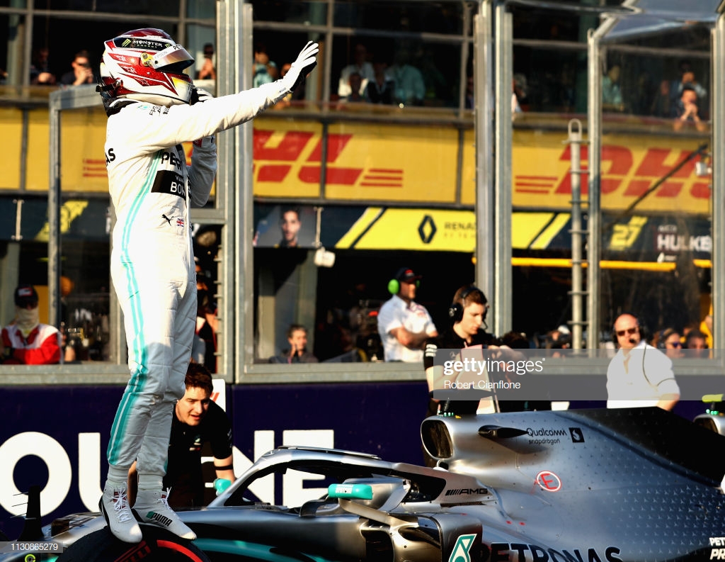 F1 Qualifying: Hamilton on pole as Mercedes dominate 