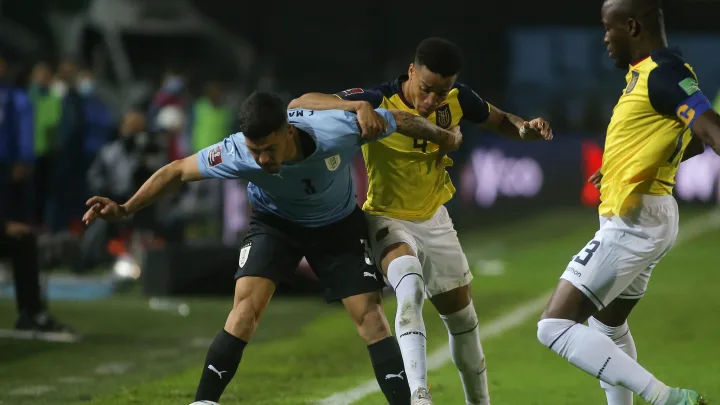 Goles y Resumen del Ecuador 2-1 Uruguay en el Clasificatorio Conmebol 