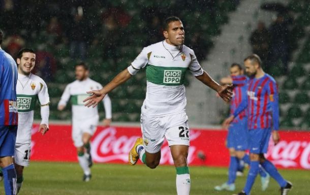 Elche 1-0 Levante: Jonathas' early goal enough for the Otters to see off 10-man Levante