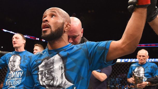 Demetrious Johnson Stuns The Crowd With A Last Second Submission: UFC 186 Main Card Recap