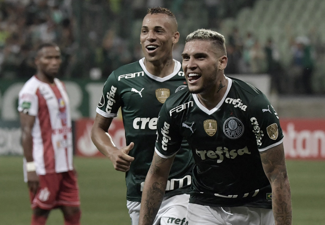 Histórico: Palmeiras dá show, atropela Independiente Petrolero e bate recordes