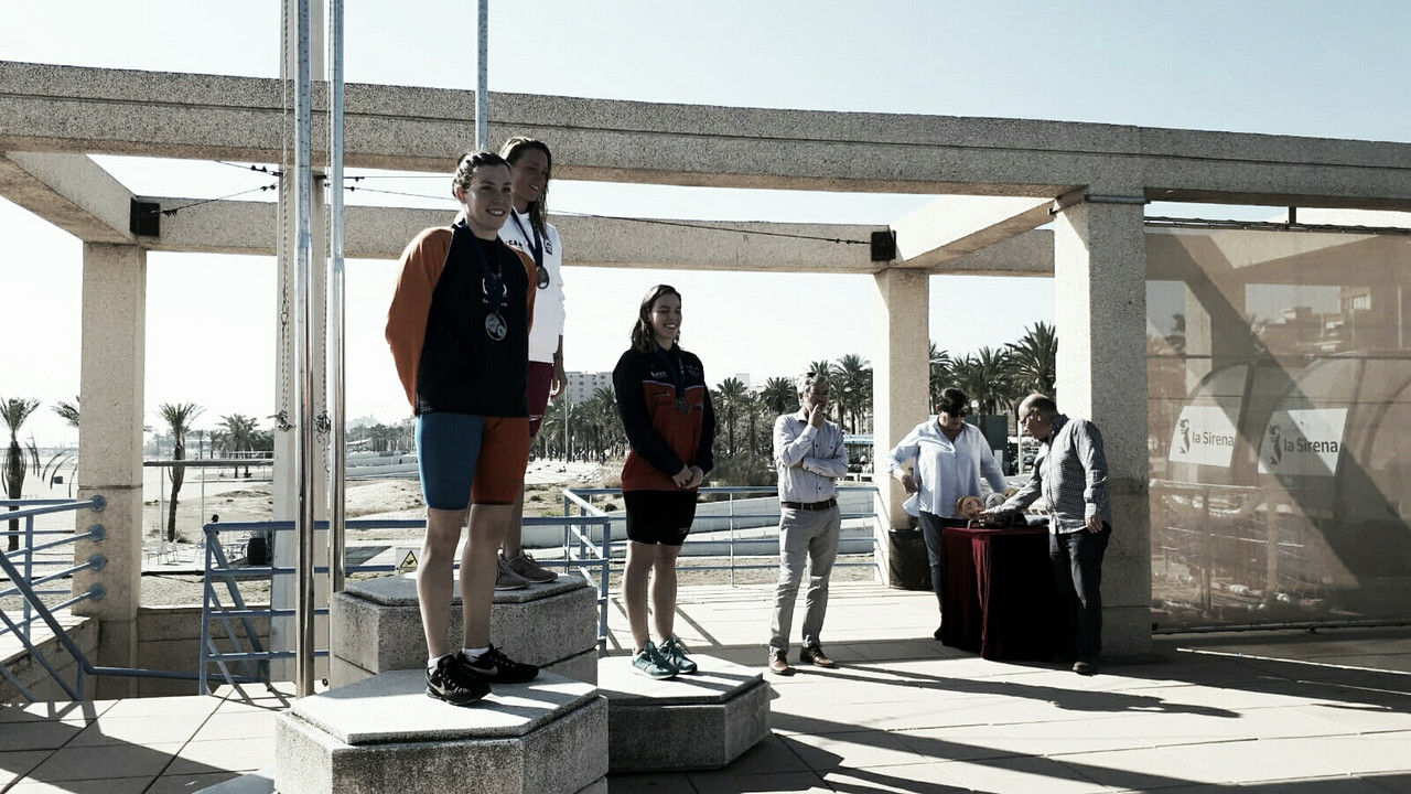Mireia
Belmonte y Albert Escrits ganan los 5.000 en el X
Campeonato de España de Larga Distancia Mireia
Belmonte y Albert Escrits ganan los 5.000 en el X
Campeonato de España de Larga Distancia