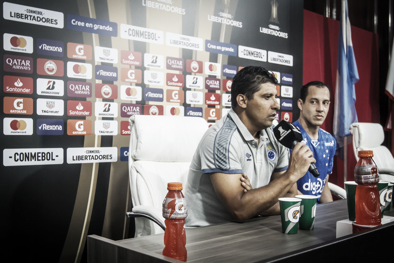 Sidnei Lobo enaltece estratégia de Mano Menezes para garantir vitória do Cruzeiro Sidnei Lobo enaltece estratégia de Mano Menezes para garantir vitória do Cruzeiro