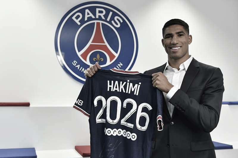 Paris Saint-Germain oficializa contratação do lateral Achraf Hakimi, ex-Internazionale