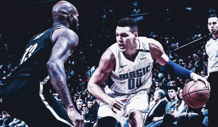 Aaron Gordon, suplente por llegar tarde al avión Aaron Gordon, suplente por llegar tarde al avión