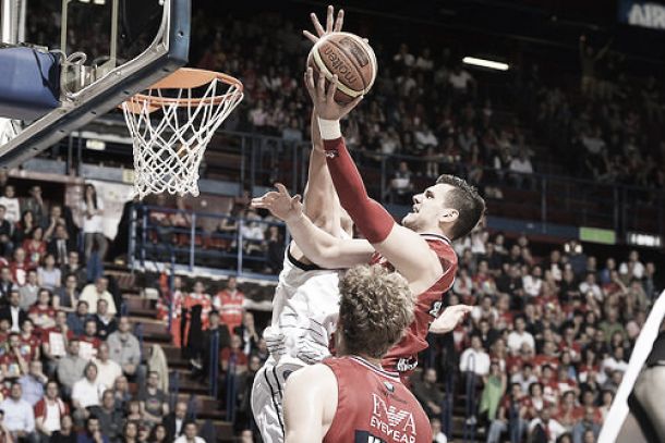 Basket, Milano domina ancora Bologna e si porta sul 2-0 nella serie