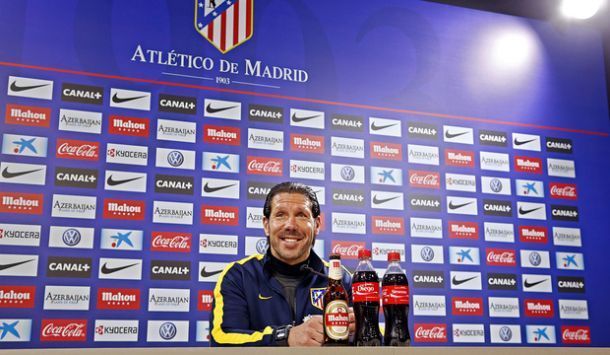 Simeone: "Adrián will play if Diego Costa is unavailable"