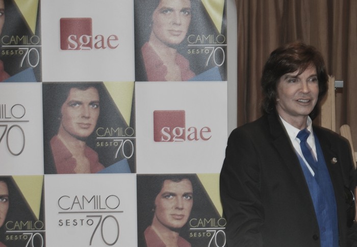 Camilo Sesto celebra su 70 cumpleaños con la publicación de un nuevo disco