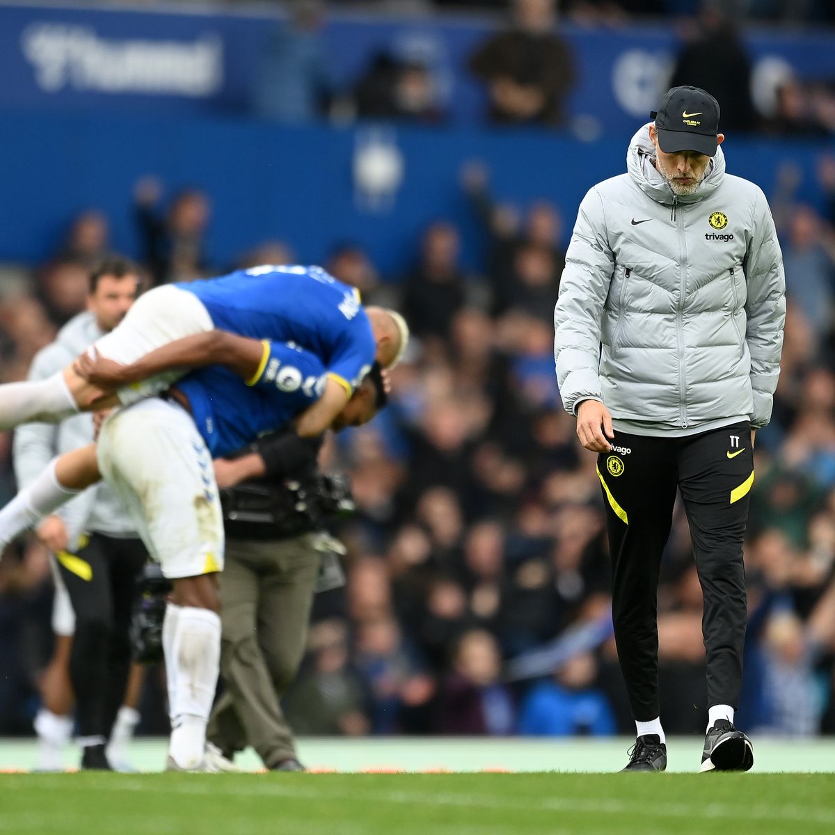 Chelsea unstuck as Toffee's chew through 