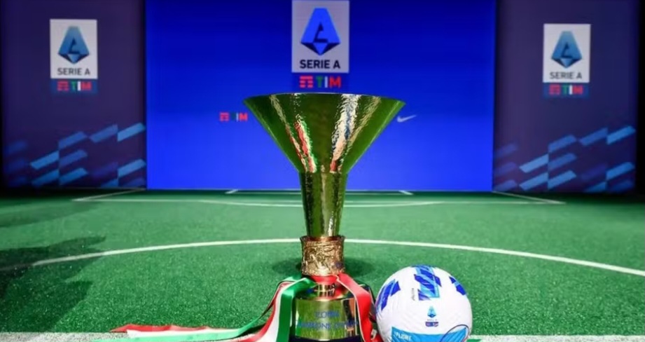 Decisão na Serie A: Napoli e Inter duelam ponto a ponto pelo Scudetto