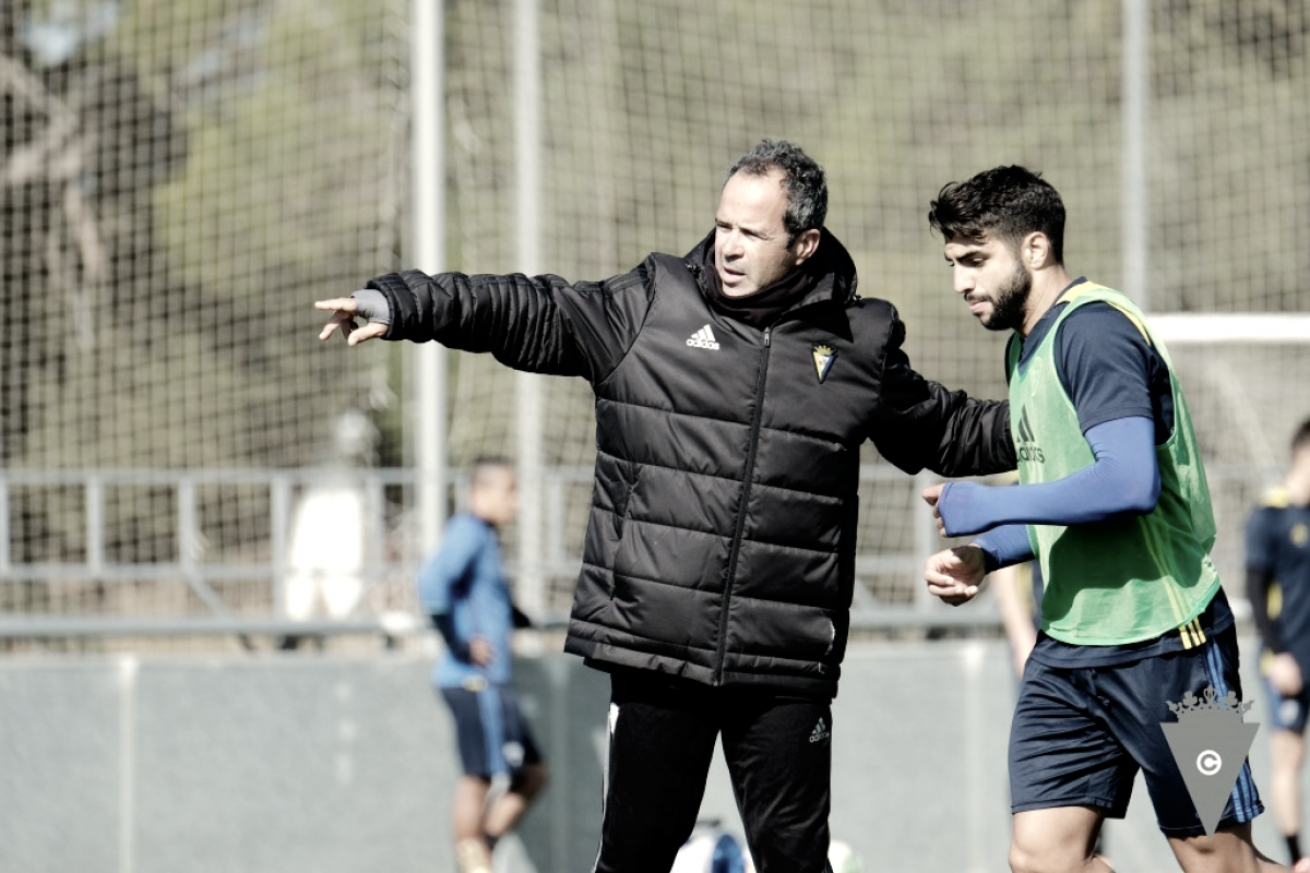 Análisis del entrenador rival:  Álvaro Cervera