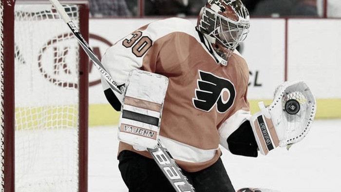 Las opciones de playoffs de los Flyers vuelan con la lesión de Neuvitrh Las opciones de playoffs de los Flyers vuelan con la lesión de Neuvitrh