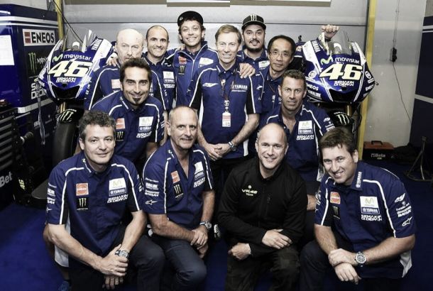 Valentino Rossi renueva el contrato dos años más con Yamaha
