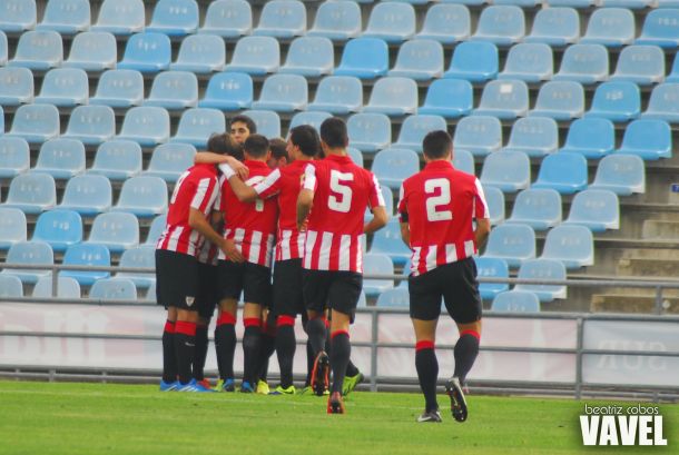 Bilbao Athletic - Conquense: liderato y playoffs en juego
