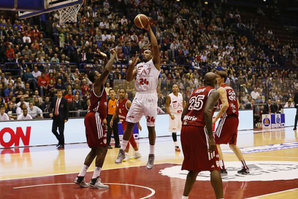 L'Olimpia fa suo il derby con Varese