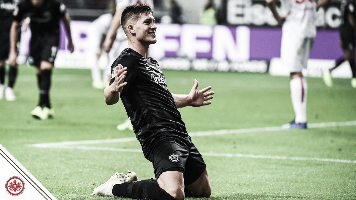 Jovic marca cinco vezes e Eintracht Frankfurt aplica goleada histórica no Fortuna Dusseldorf