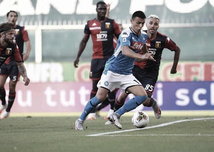 Napoli vence fora de casa e coloca Genoa na zona de rebaixamento Napoli vence fora de casa e coloca Genoa na zona de rebaixamento