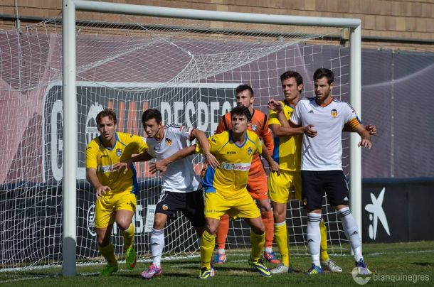Lleida Esportiu - Valencia Mestalla: levantarse y seguir escalando