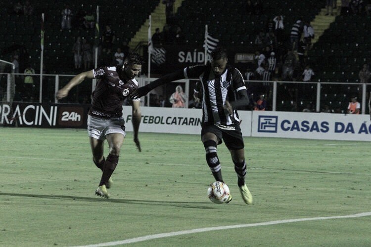 Após 116 dias, Figueirense volta a campo em visita ao Juventus Após 116 dias, Figueirense volta a campo em visita ao Juventus