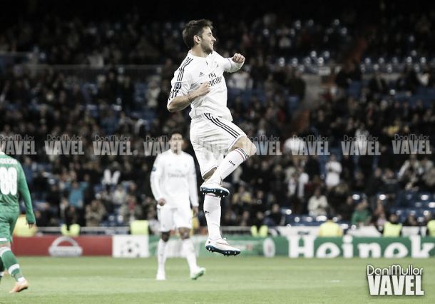 Medrán se estrena como goleador en Champions League