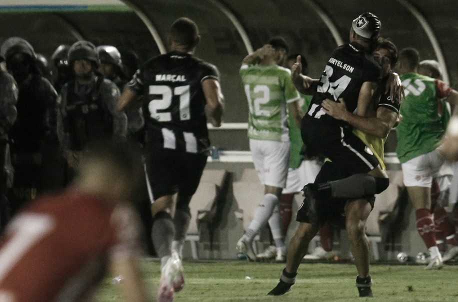 Botafogo arranca empate no último minuto, elimina Sergipe e avança na Copa do Brasil