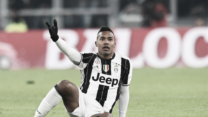 Juventus, il report sulle condizioni di Alex Sandro: problemi ai flessori della coscia destra