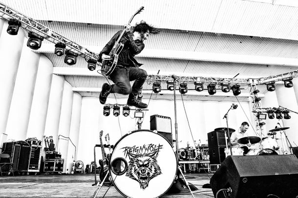 Reignwolf lanza 'Lonely Sunday'