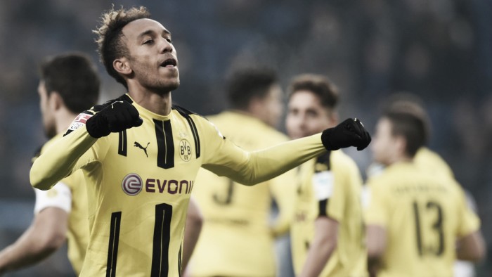 Após 'castigo', Aubameyang marca quatro e comanda vitória do Dortmund sobre Hamburgo
