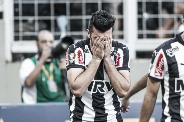 Centésimo jogo de Dátolo pelo Atlético-MG termina em atendimento médico