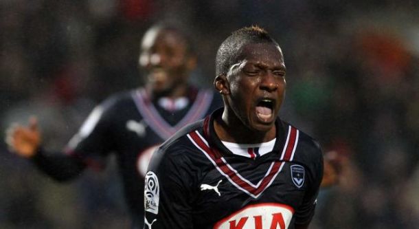 Bordeaux vence Saint-Étienne e ganha forças na Ligue 1