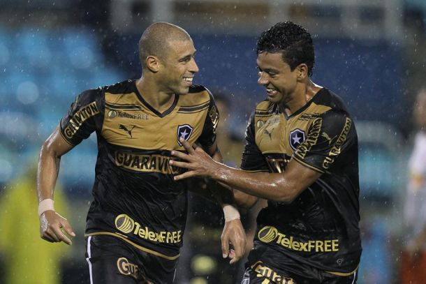 De virada, Botafogo vence o Duque de Caxias
