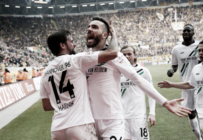 Hannover vence Dynamo Dresden nos instantes finais e continua na vice-liderança da 2. Bundesliga