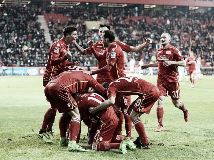 Union Berlin vence 1860 Munique e se mantém no G-3 da 2. Bundesliga
