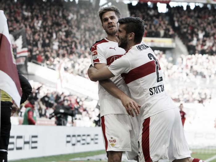 Stuttgart supera Kaiserslautern e conquista quinta vitória seguida na 2. Bundesliga