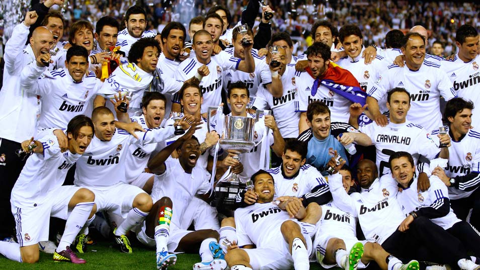 Serial Clásicos Real Madrid - F.C. Barcelona en Copa: 2010/11 - El Real Madrid venció al mejor Barça de la historia