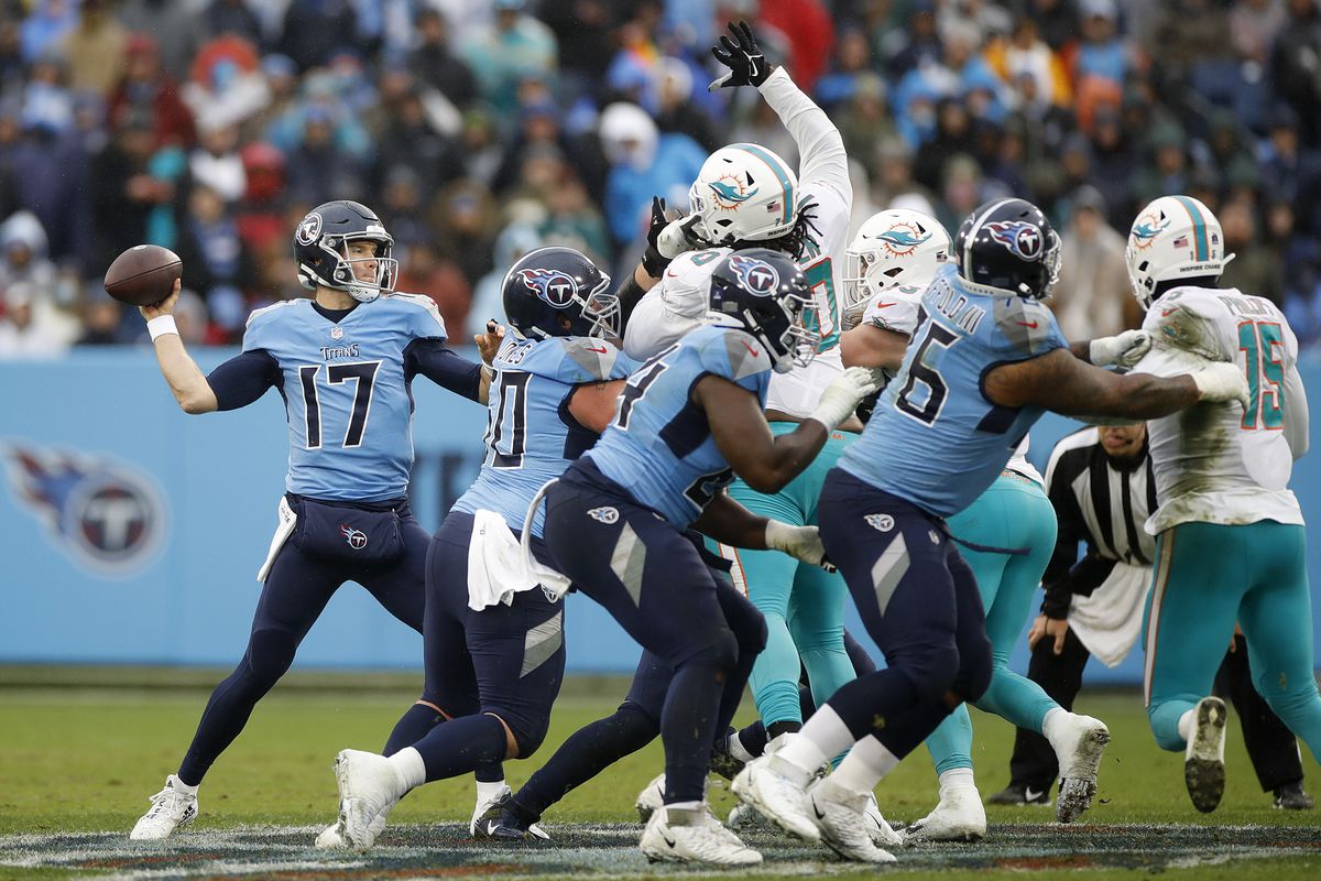 Tennessee Titans 28-27 Miami Dolphins highlights and scores in NFL 2023