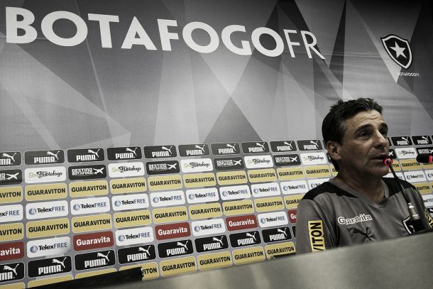 Sobre a derrota para o San Lorenzo, Húngaro diz: "A equipe não esteve em campo"