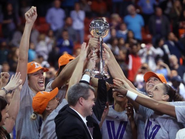 Phoenix Mercury Finish Sweep of Chicago Sky For Third WNBA Title; Taurasi Named MVP