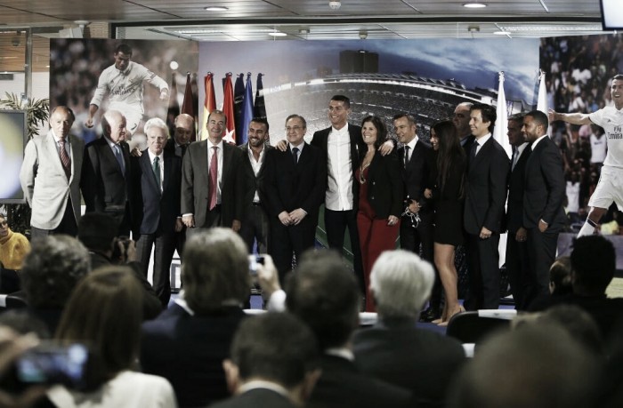 Cristiano comemora renovação: "Sempre estarei identificado e conectado a esse clube" Cristiano comemora renovação: "Sempre estarei identificado e conectado a esse clube"