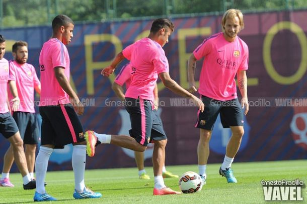 Rakitic, Rafinha y Neymar regresan a los entrenos