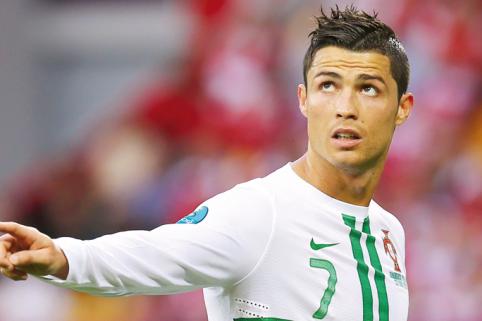 Cristiano Ronaldo, 100 sélections, 10 grands matchs Cristiano Ronaldo, 100 sélections, 10 grands matchs