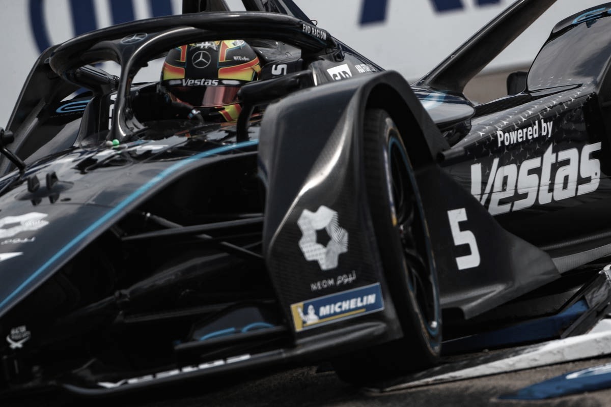 Vandoorne crava última pole position da sexta temporada da Fórmula E Vandoorne crava última pole position da sexta temporada da Fórmula E