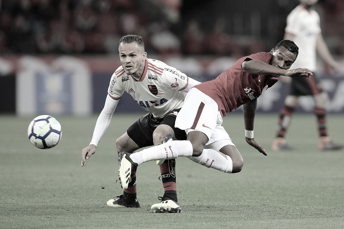 Renê reconhece momento ruim e busca afastar crise no Flamengo: "Queremos ganhar" Renê reconhece momento ruim e busca afastar crise no Flamengo: "Queremos ganhar"
